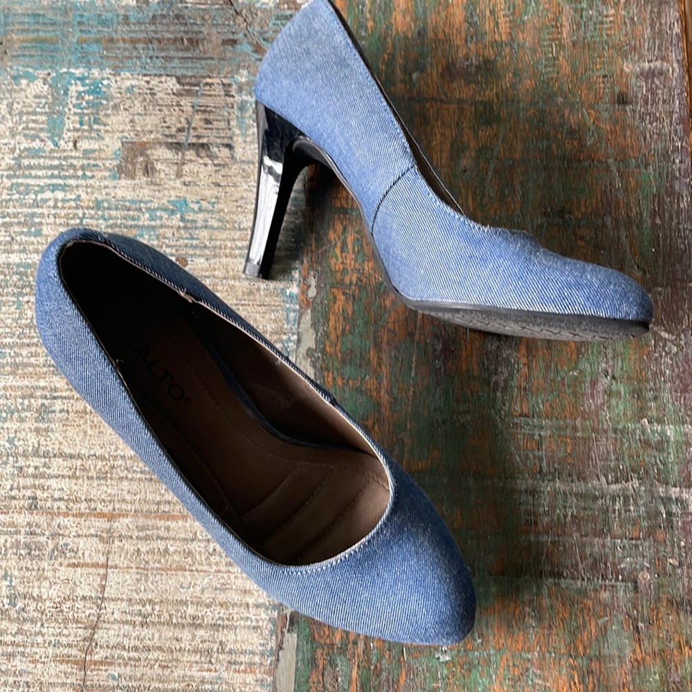 Rialto denim heel 3 1/2” heel (size 6.5) - Picture 2 of 13